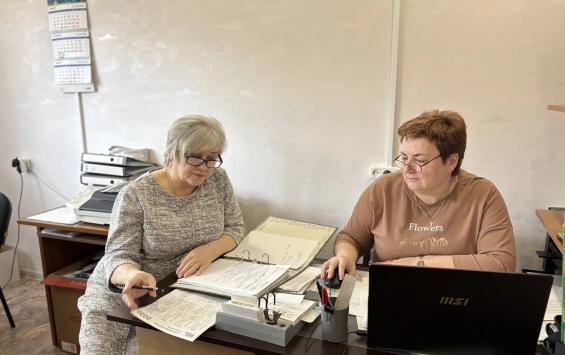 В Курске центр соцобслуживания «Наше время» помогает жителям в четырёх ПВР