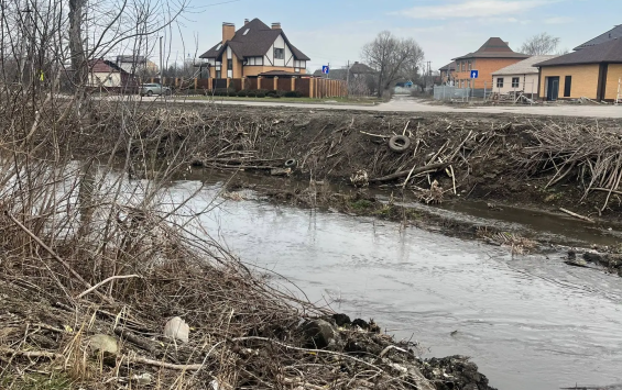 В Курске на берегу Тускари выявили несанкционированную свалку