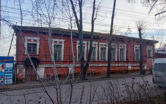 В Курске отреставрируют историческое здание на улице Толстого В Курске отреставрируют историческое здание на улице Толстого