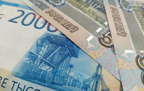 В Курской области досрочно перечислят часть июльских выплат