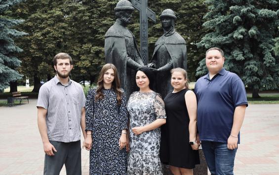 Две пары из Курской области сыграют свадьбу на Всероссийском фестивале в Москве Две пары из Курской области сыграют свадьбу на Всероссийском фестивале в Москве